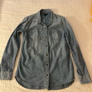 Lucky Brand chambray shirt: size medium : very Gently worn